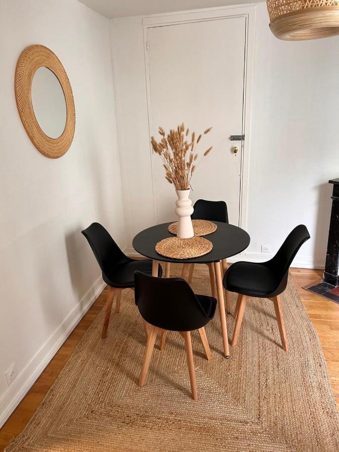 פריז Chic Apartment On The Famous Shopping Rue Du Faubourg Saint-Honore Street מראה חיצוני תמונה